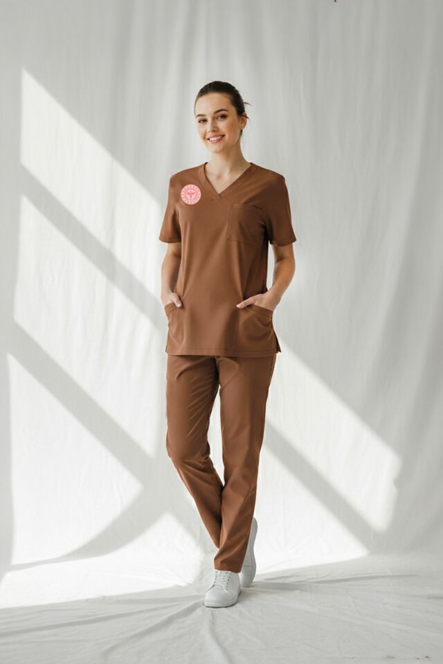 Diğer Sağlık Meslek Mensupları Forması Scrubs Likralı Takım Sağlık Bakanlığı Uyumlu-Friar Brown